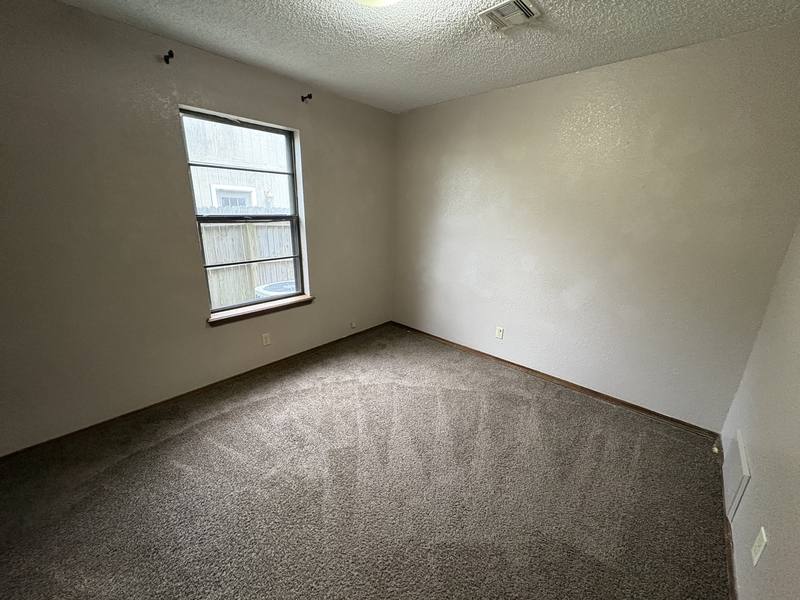 House for rent at 1800 N 21st St #1, Broken Arrow, OK 74012