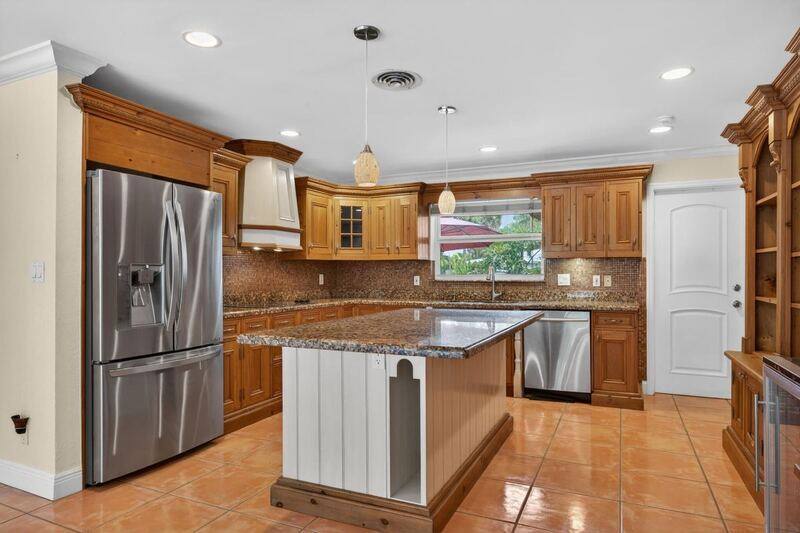 House for rent at 701 SW 5th St, Boca Raton, FL 33486