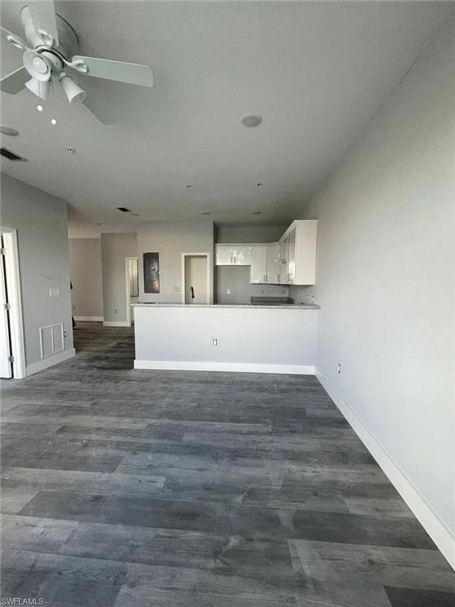 Apartment for rent at 275 SW 4th St #220, Cape Coral, FL 33991