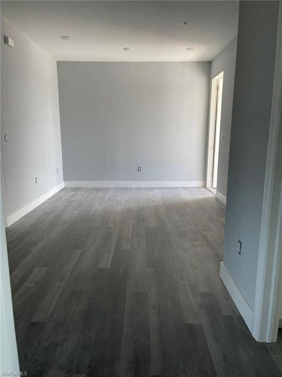 Apartment for rent at 275 SW 4th St #220, Cape Coral, FL 33991