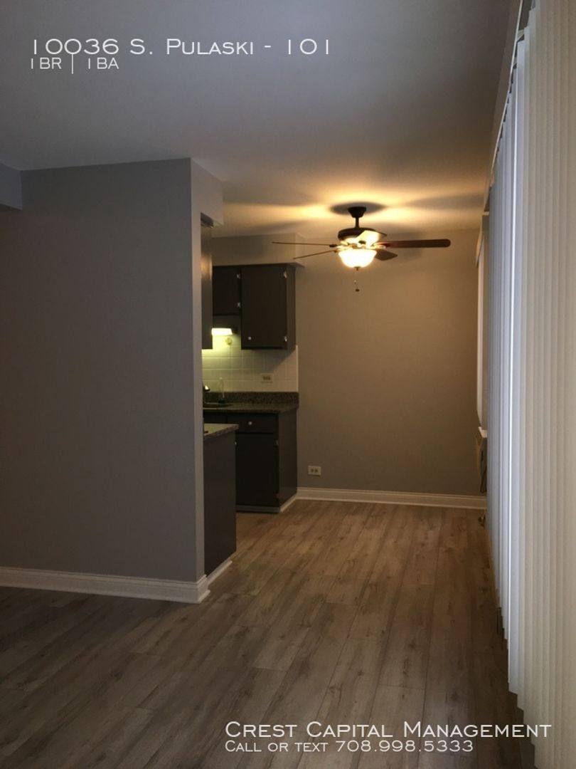 Apartment for rent at 10036 Pulaski Rd, Oak Lawn, IL 60453