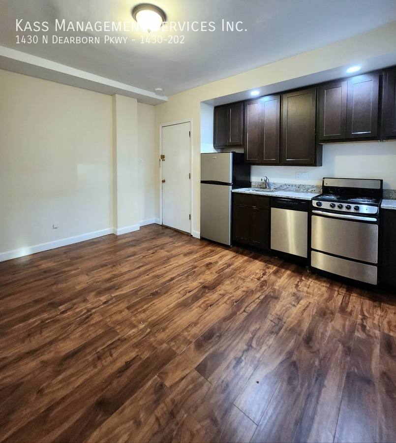 Apartment for rent at 1430 N Dearborn Parkway, Chicago, IL 60610