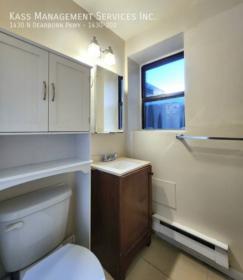 Apartment for rent at 1430 N Dearborn Parkway, Chicago, IL 60610
