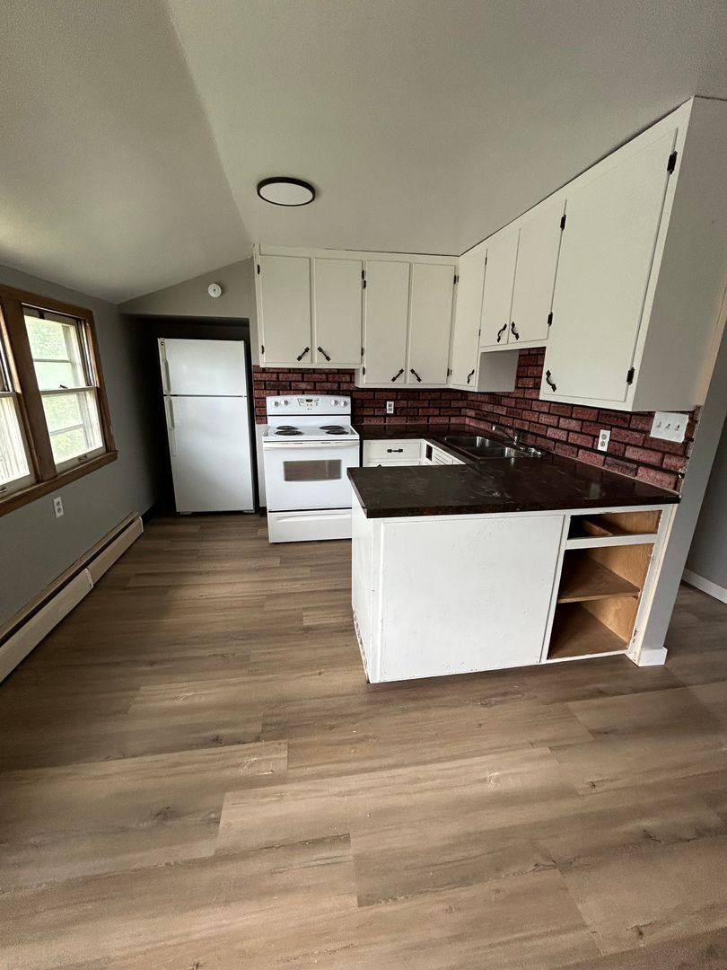 Apartment for rent at 341 1st St, Frost, MN 56033