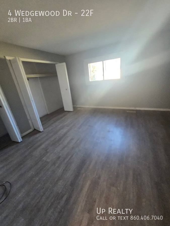 Apartment for rent at 4 Wedgewood Dr, Bloomfield, CT 06002