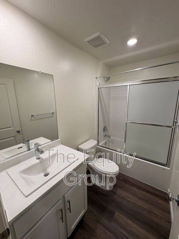 House for rent at 1900 Oaks Fall Court, Tulare, CA 93274