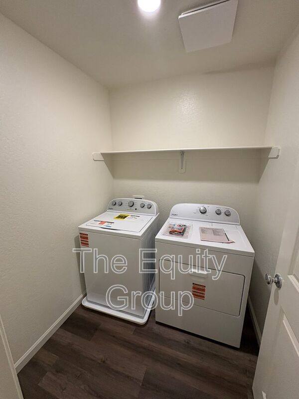 House for rent at 1900 Oaks Fall Court, Tulare, CA 93274