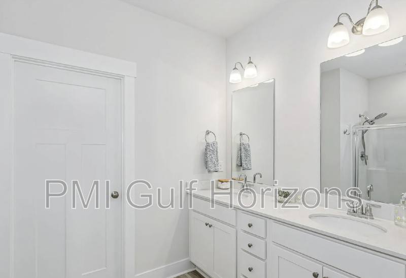 House for rent at 3087 Silver Maple Dr, Cantonment, FL 32533