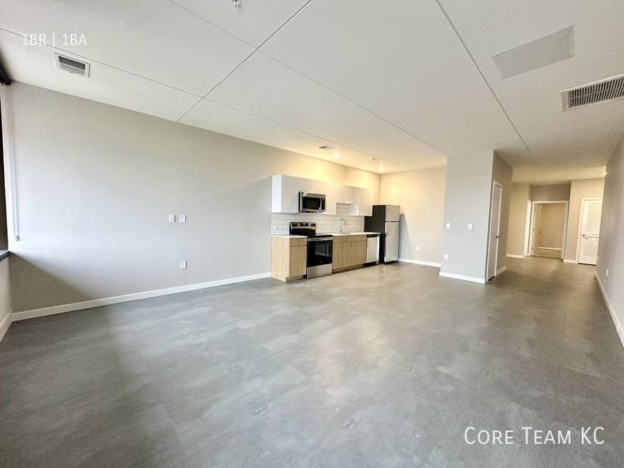Apartment for rent at 500 E 8th St, Kansas City, MO 64106