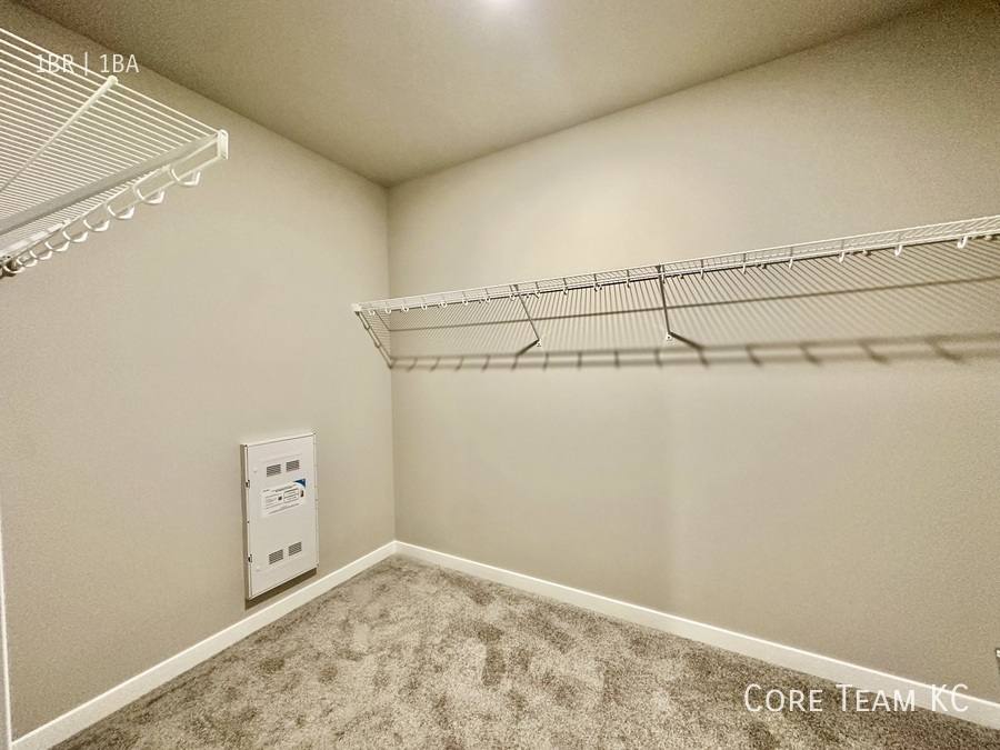Apartment for rent at 500 E 8th St, Kansas City, MO 64106