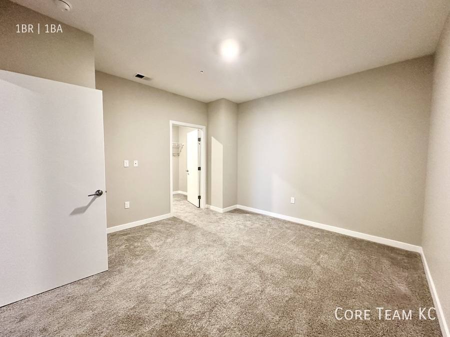 Apartment for rent at 500 E 8th St, Kansas City, MO 64106