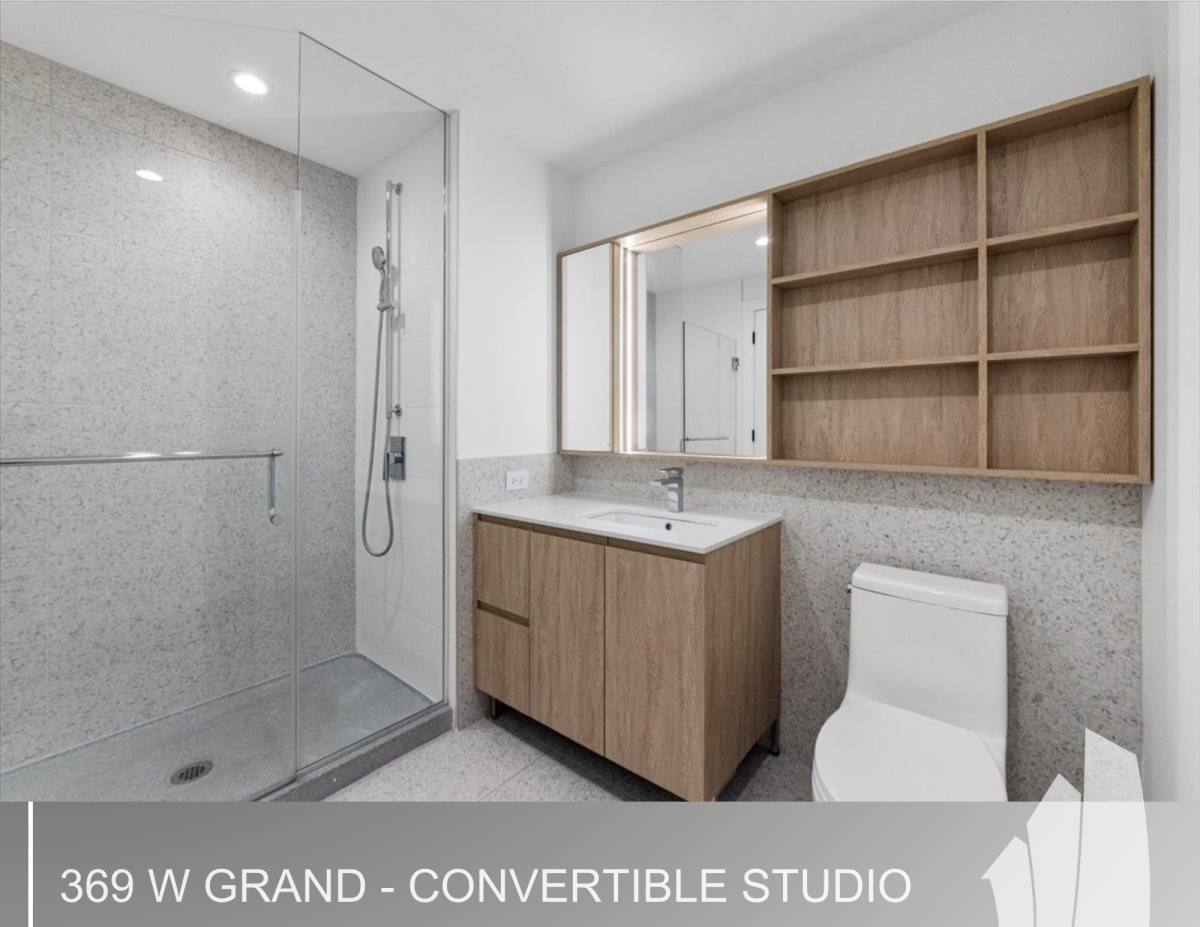 Apartment for rent at 369 W Grand Ave, Chicago, IL 60654