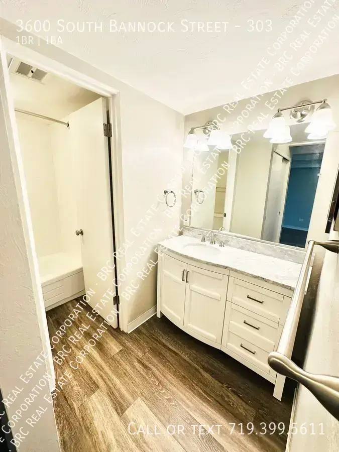 Apartment for rent at 3600 S Bannock St, Englewood, CO 80110