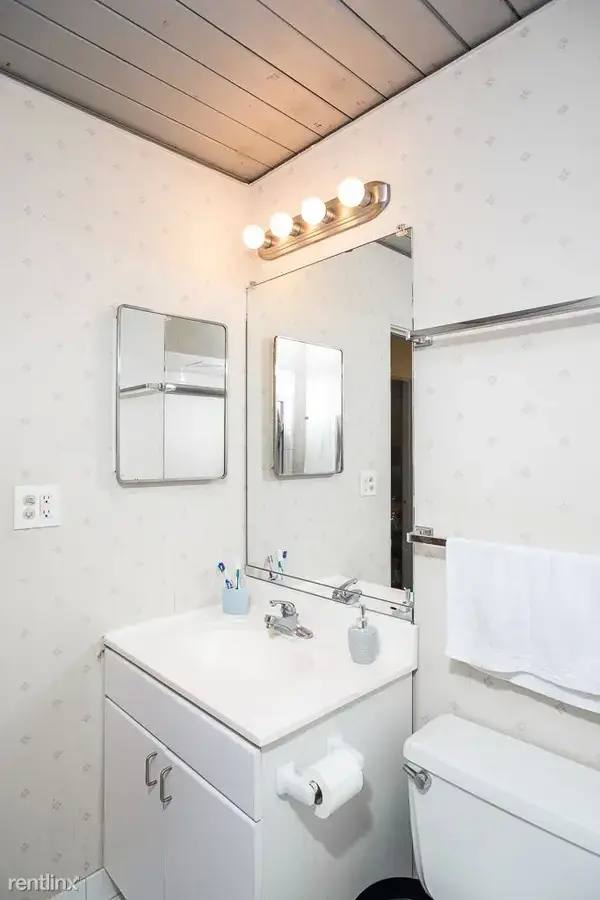 Apartment for rent at 1224 Washtenaw Court, Ann Arbor, MI 48104
