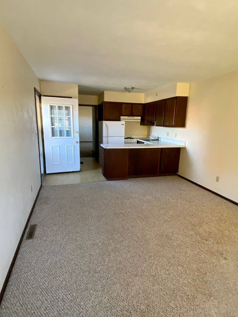Apartment for rent at 4037-4047 W 38th St, Erie, PA 16505