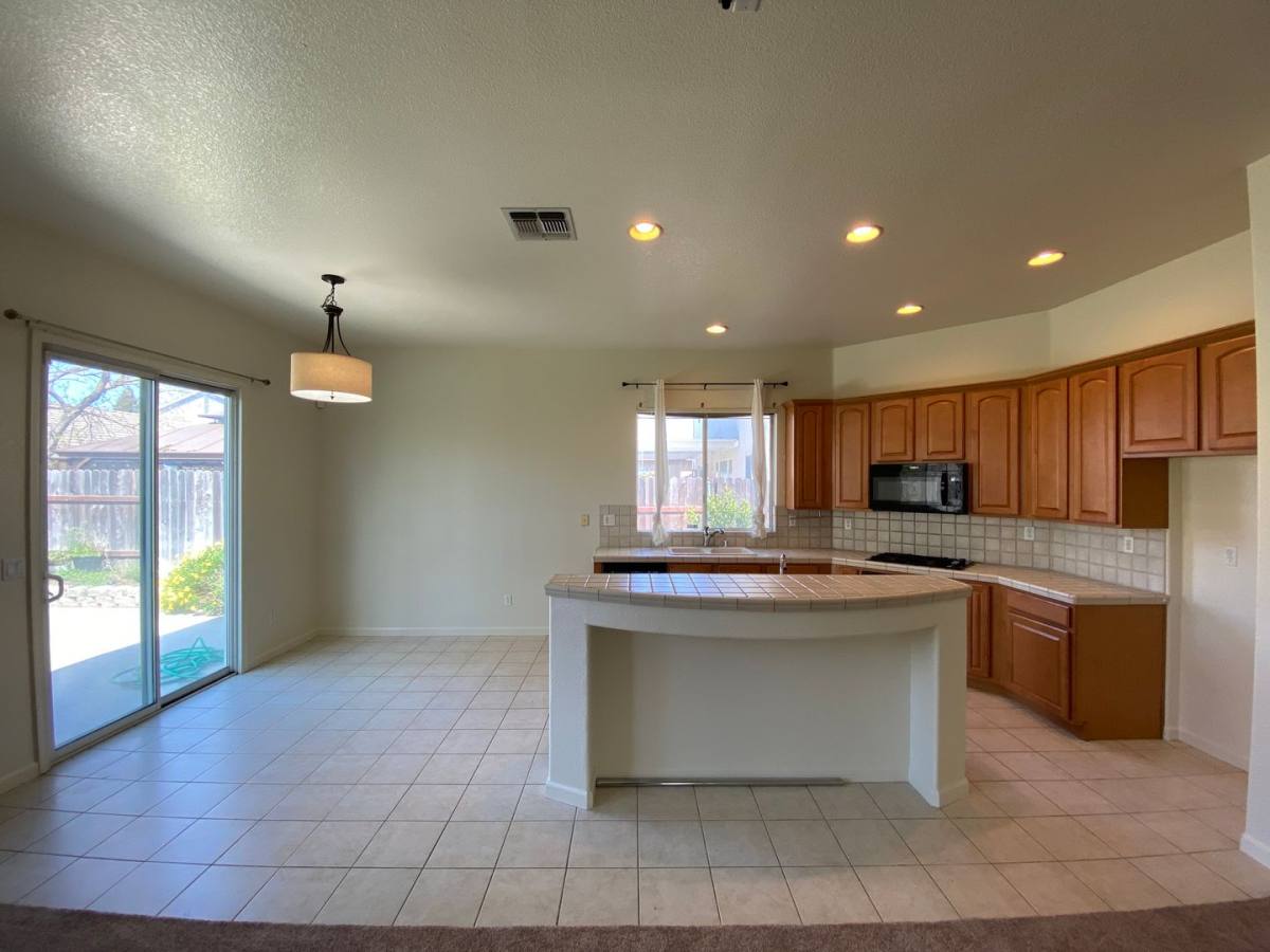 House for rent at 9748 Roedell Way, Elk Grove, CA 95624