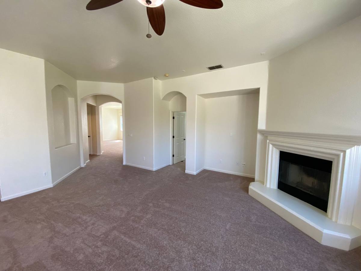 House for rent at 9748 Roedell Way, Elk Grove, CA 95624