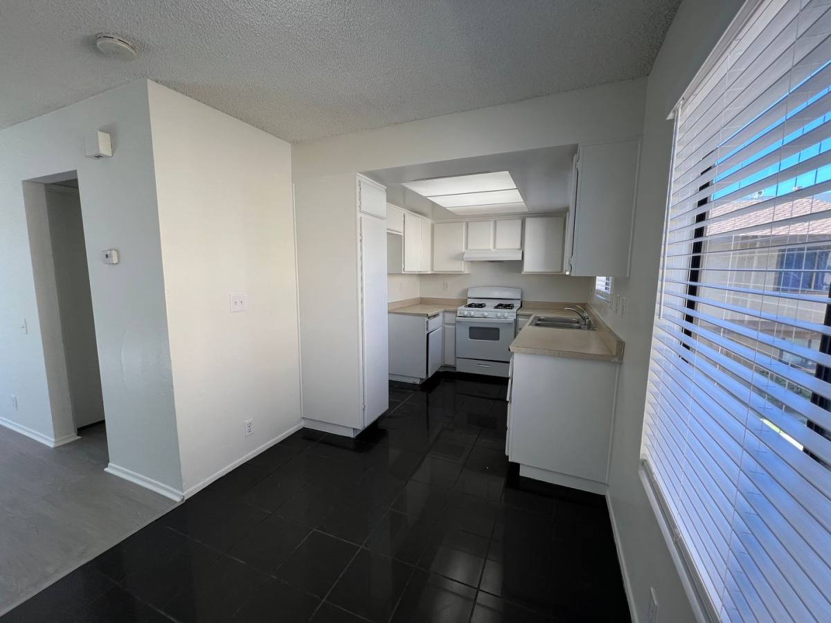 Apartment for rent at 119 S Magnolia Ave, Anaheim, CA 92804