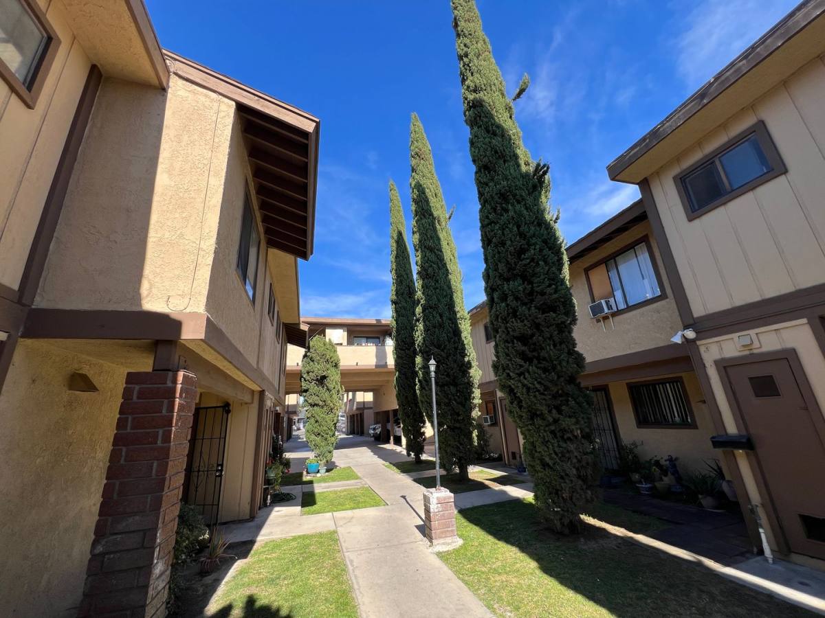 Apartment for rent at 119 S Magnolia Ave, Anaheim, CA 92804