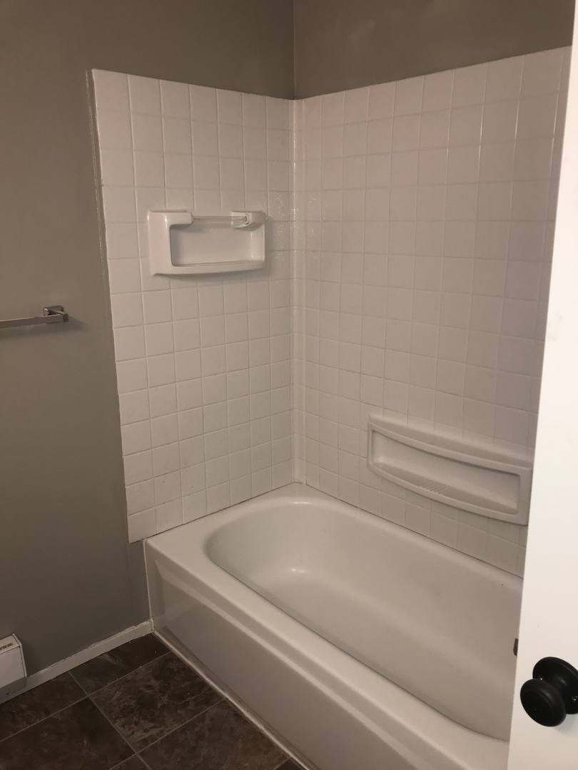 Townhouse for rent at 1055 Division St, Enumclaw, WA 98022