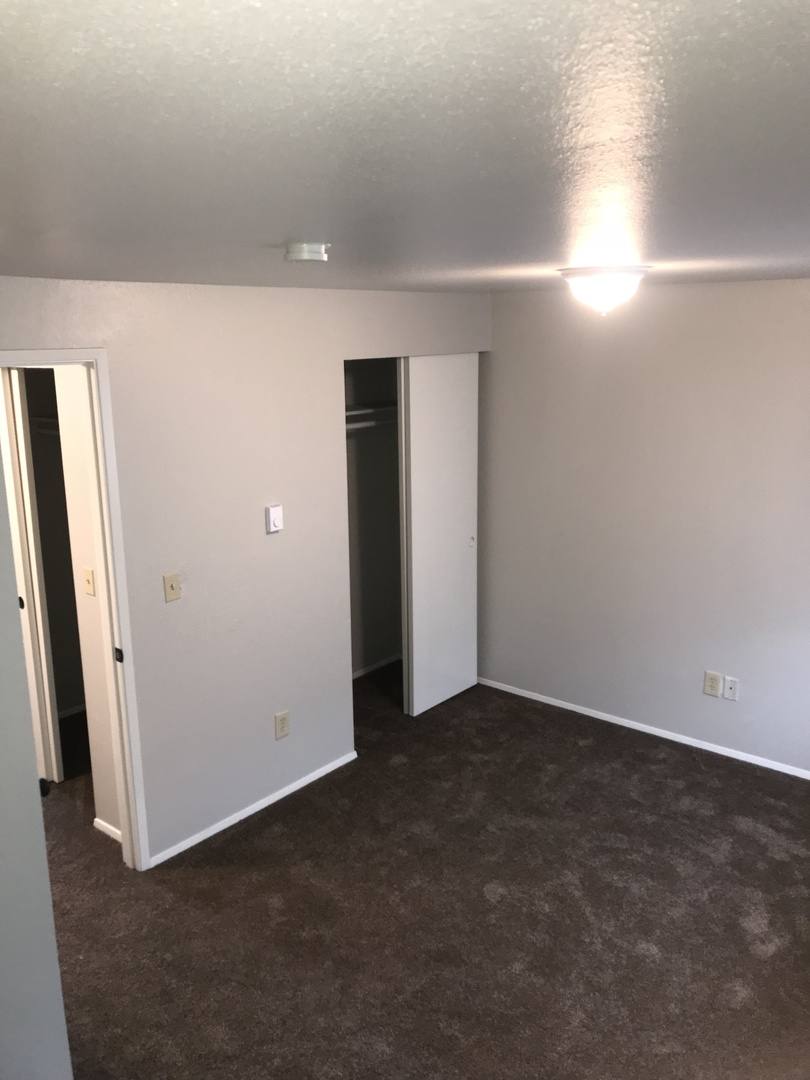Townhouse for rent at 1055 Division St, Enumclaw, WA 98022