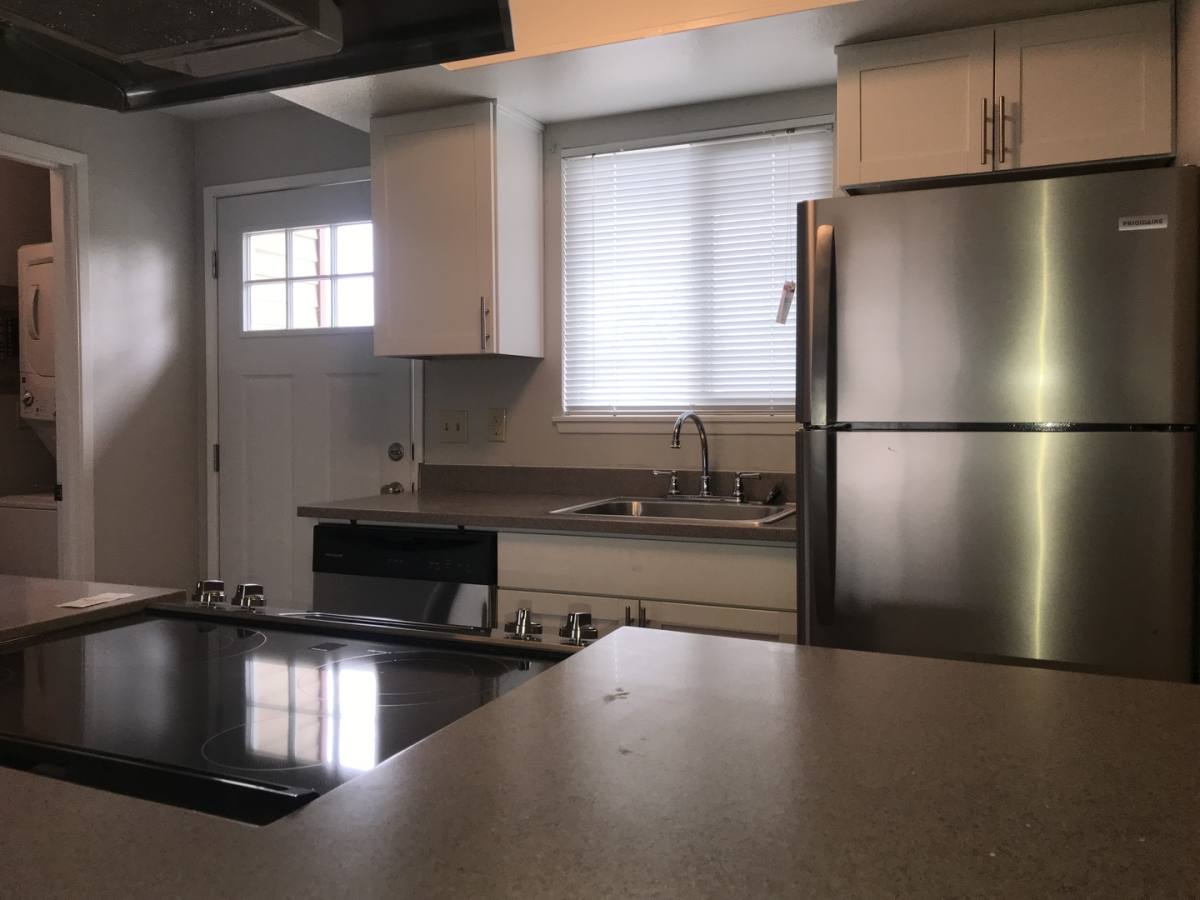 Townhouse for rent at 1055 Division St, Enumclaw, WA 98022