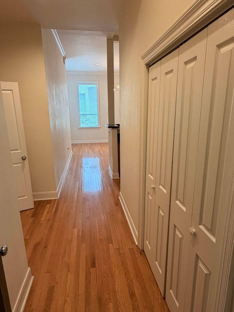Condo for rent at 330 Julia St #225, New Orleans, LA 70130