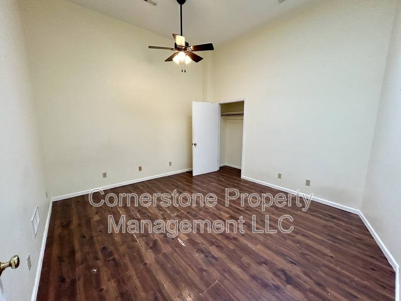 Apartment for rent at 202 1 2 S Main St, Ottawa, KS 66067