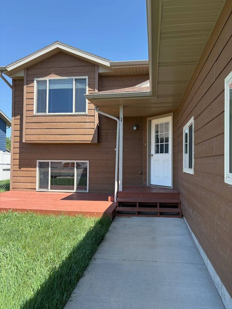 House for rent at 5016 Dylan Dr, Rapid City, SD 57703