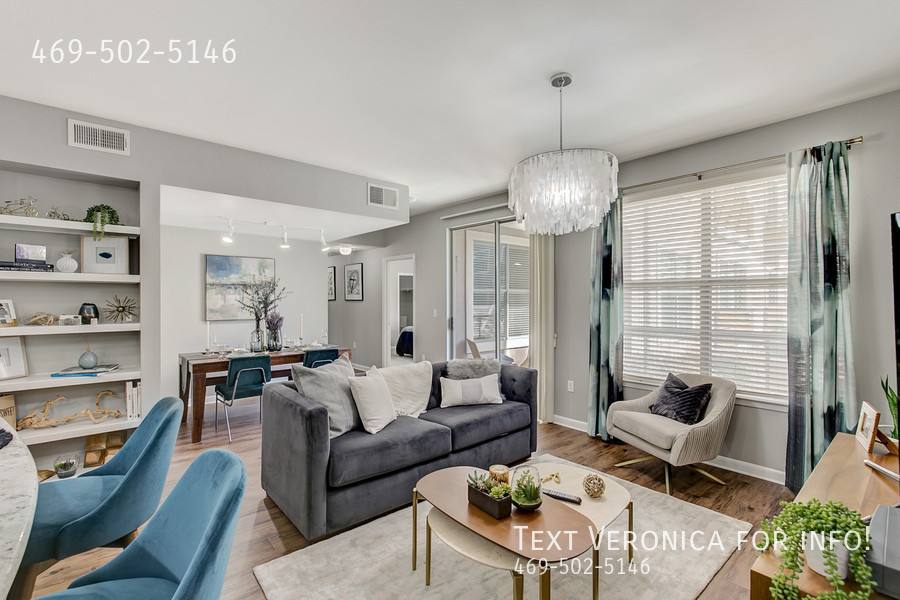 Apartment for rent at 929 Norwood St, Fort Worth, TX 76107