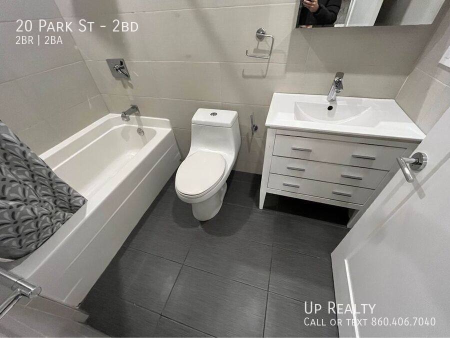 Apartment for rent at 20 Park St, Albany, NY 12207