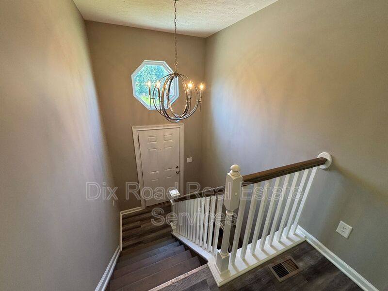 House for rent at 1024 Golfview Dr, Hamilton, OH 45013