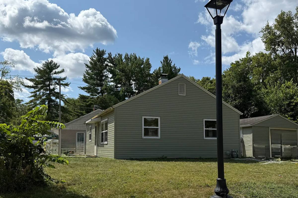 House for rent at 1301 S Cottage Grove Ave, Urbana, IL 61801
