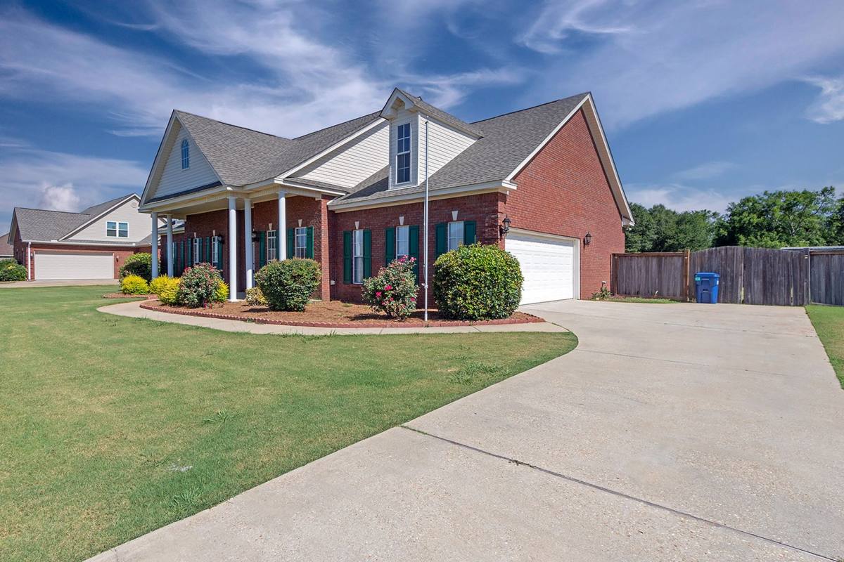 House for rent at 2004 Vonica Rose, Deatsville, AL 36022
