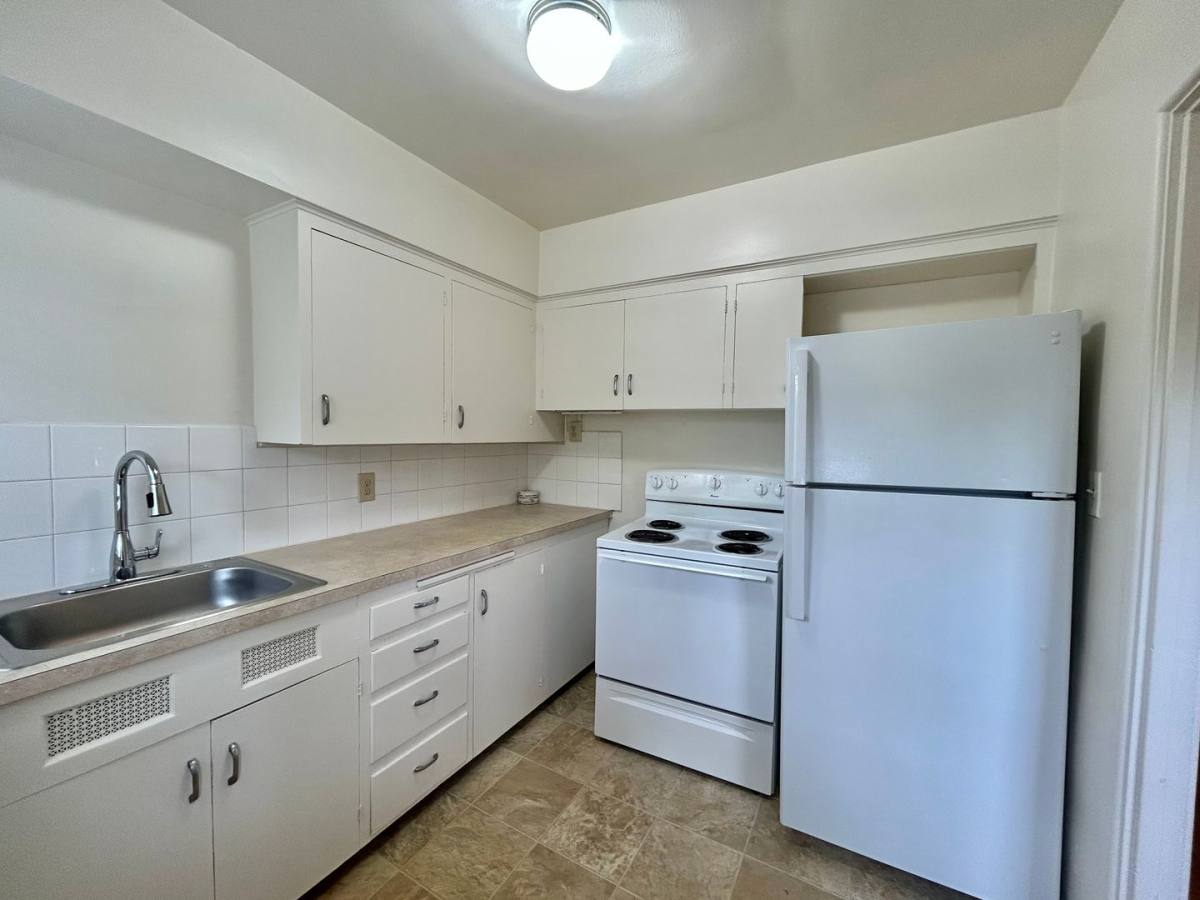 Apartment for rent at 3904 SE Cesar E Chavez Blvd, Portland, OR 97202