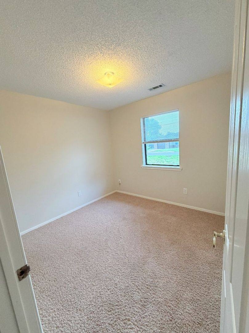 House for rent at 2607 Purdue Circle, Bentonville, AR 72712