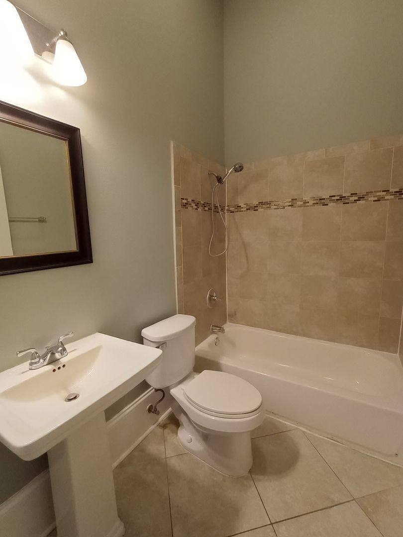 Apartment for rent at 3105-07 Cleveland, New Orleans, LA 70119