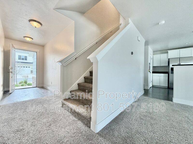 Townhouse for rent at 15122 S Gallant Dr, Riverton, UT 84065