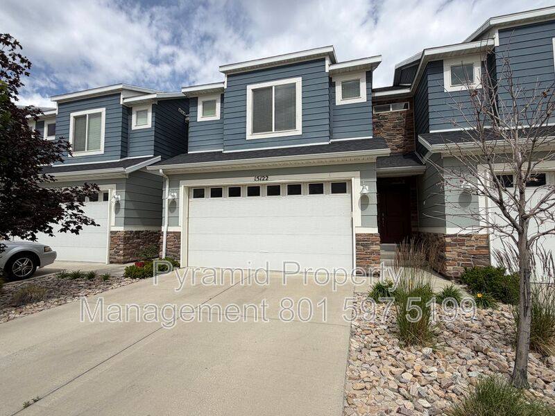 Townhouse for rent at 15122 S Gallant Dr, Riverton, UT 84065