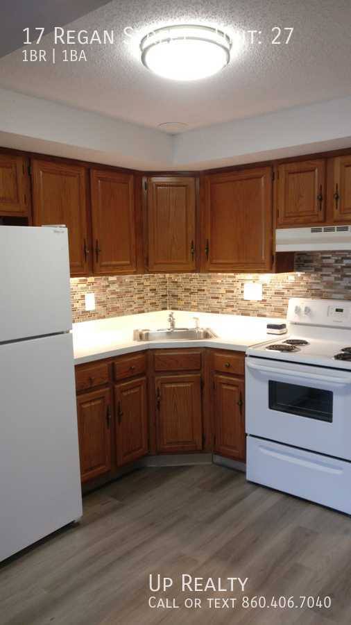 Apartment for rent at 17 Regan St, Vernon Rockville, CT 06066