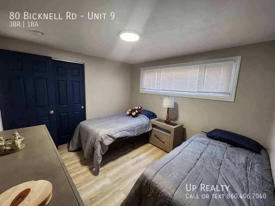 Apartment for rent at 80 Bicknell Rd, Ashford, CT 06278