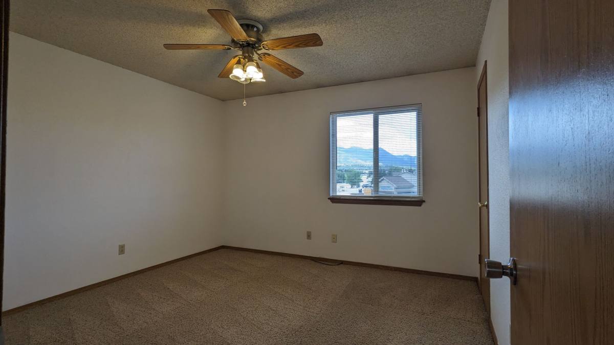 Townhouse for rent at 1299 Vondelpark Dr, Colorado Springs, CO 80907