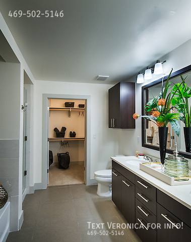 Apartment for rent at 110 San Antonio St, Austin, TX 78701