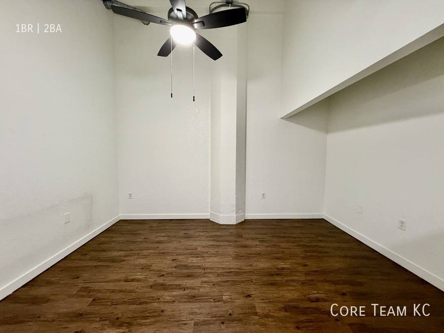 Apartment for rent at 934 Broadway Blvd, Kansas City, MO 64105