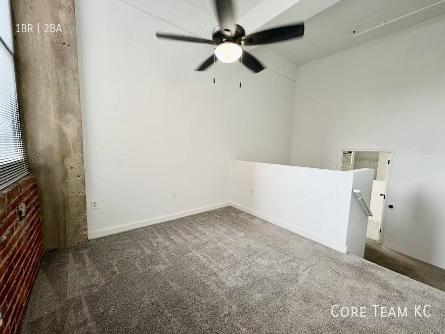Apartment for rent at 934 Broadway Blvd, Kansas City, MO 64105