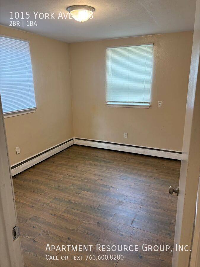 Apartment for rent at 1015 York Ave, Saint Paul, MN 55106