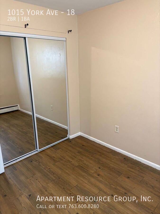 Apartment for rent at 1015 York Ave, Saint Paul, MN 55106