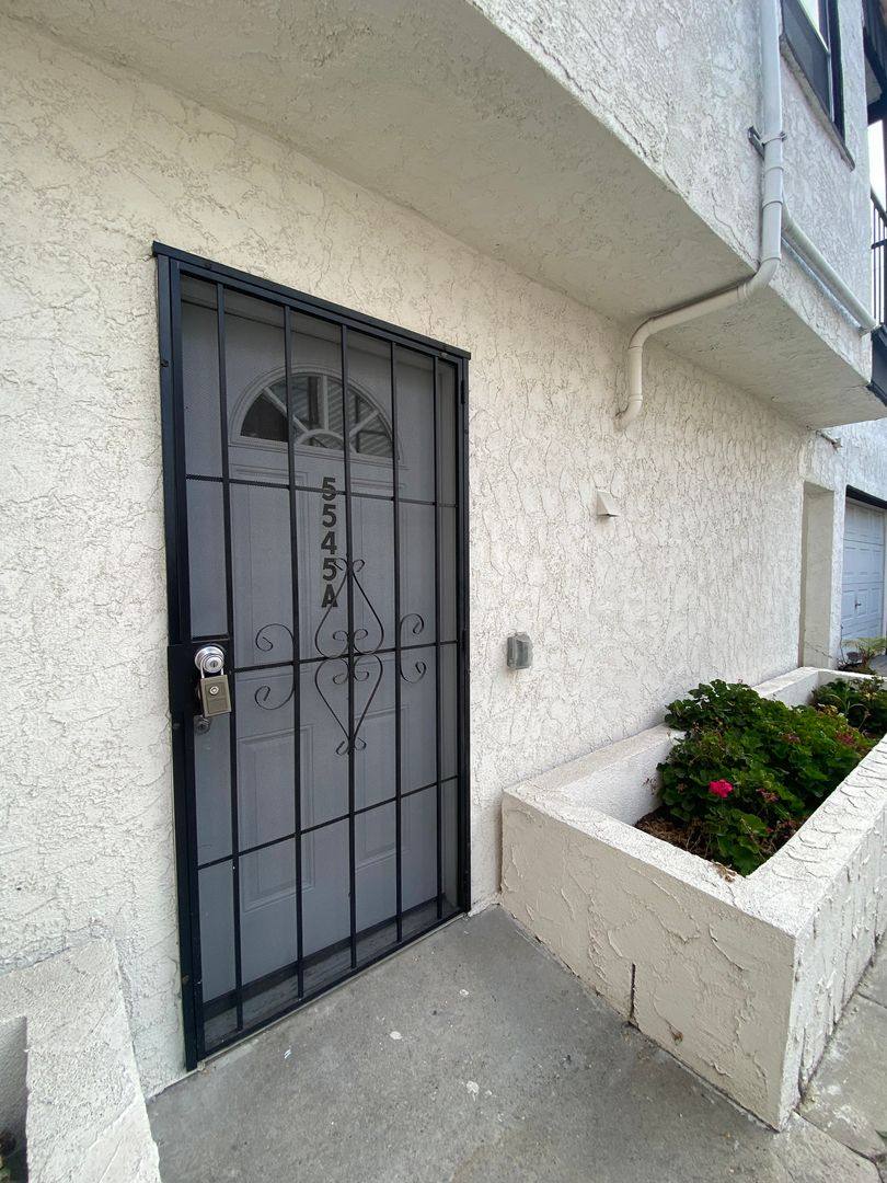 Apartment for rent at 5543-5547 1 2 Atlantic Ave, Long Beach, CA 90805