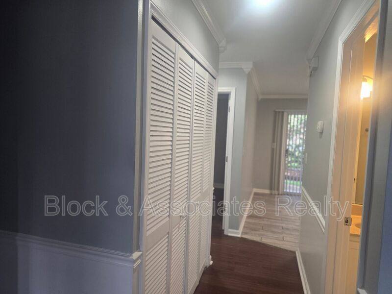 Condo for rent at 702 Westbrook, High Point, NC 27263