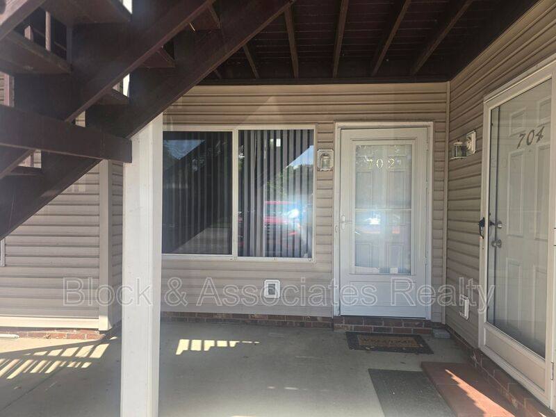 Condo for rent at 702 Westbrook, High Point, NC 27263